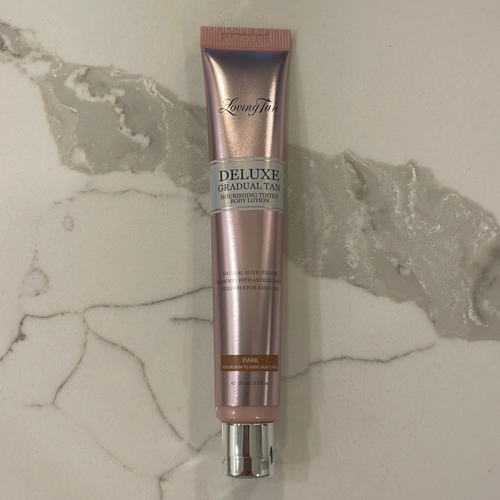 🌸5/$25🌸 Loving Tan deluxe gradual tan nourishing tinted body lotion dark